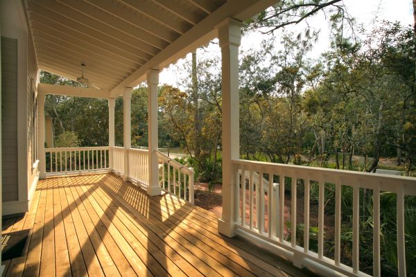 Cost of Veranda Deck Construction in Arlington Heights