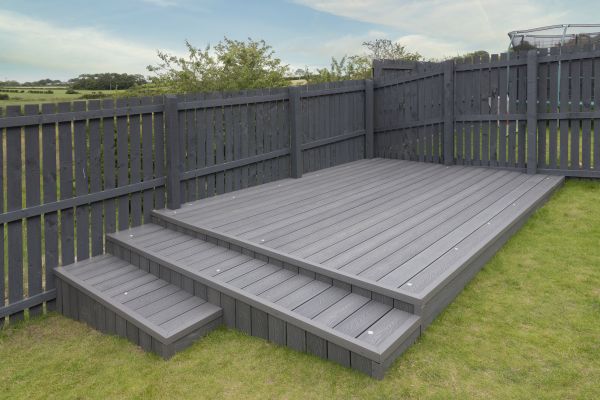 Cost of Vinyl Deck Construction in Arlington Heights