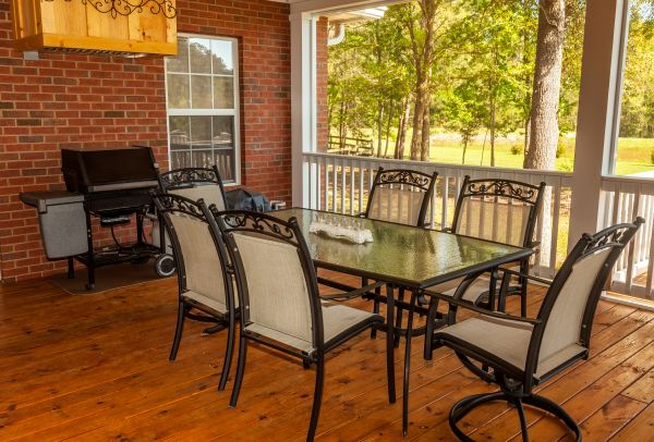 Cost of Residential Deck Installation in Arlington Heights