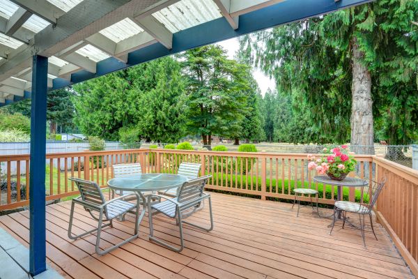Cost of Deck Carpentry Service in Arlington Heights